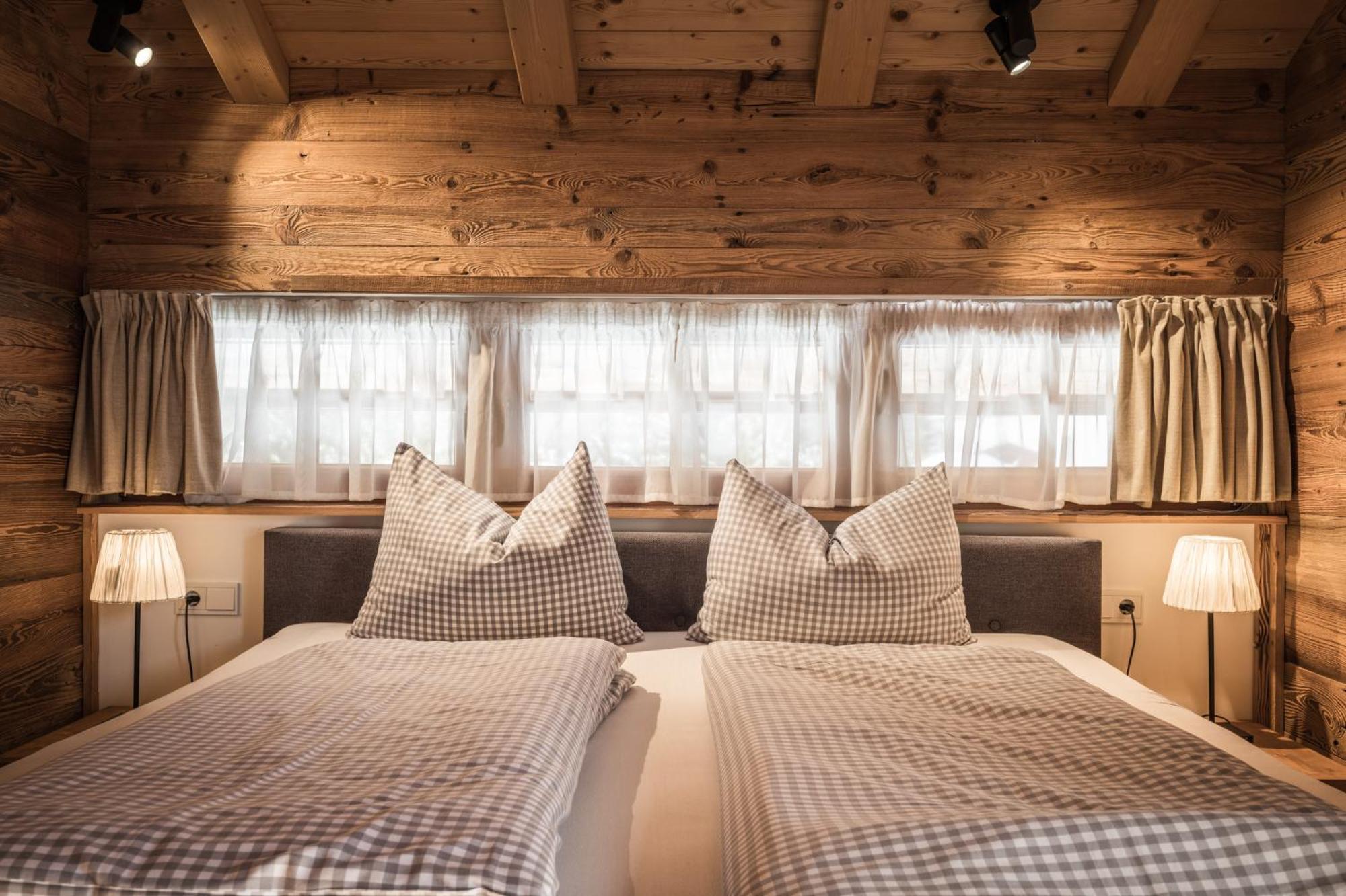 Im Weidach Superior Chalets ลอยทัช ภายนอก รูปภาพ